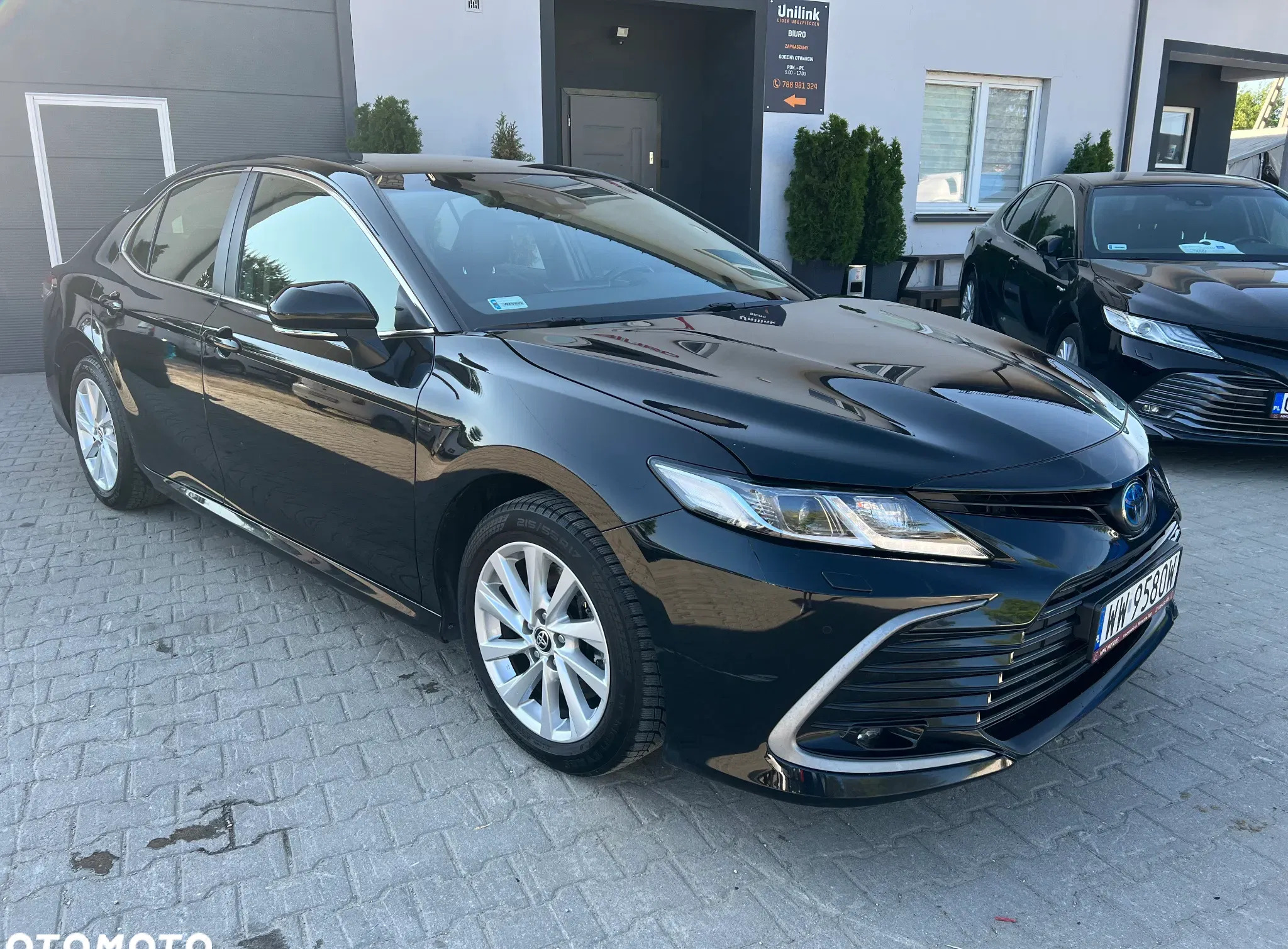 mazowieckie Toyota Camry cena 123800 przebieg: 101458, rok produkcji 2021 z Solec Kujawski